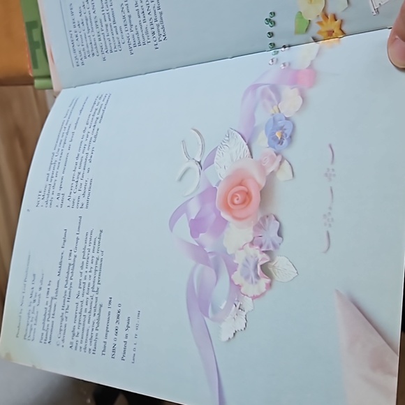 Cake Decorating by Mitzie & Ray Wilson - Picture 3 of 3